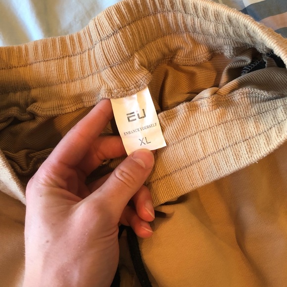 h&m sweatpants and huf shirt bundle - Picture 7 of 8